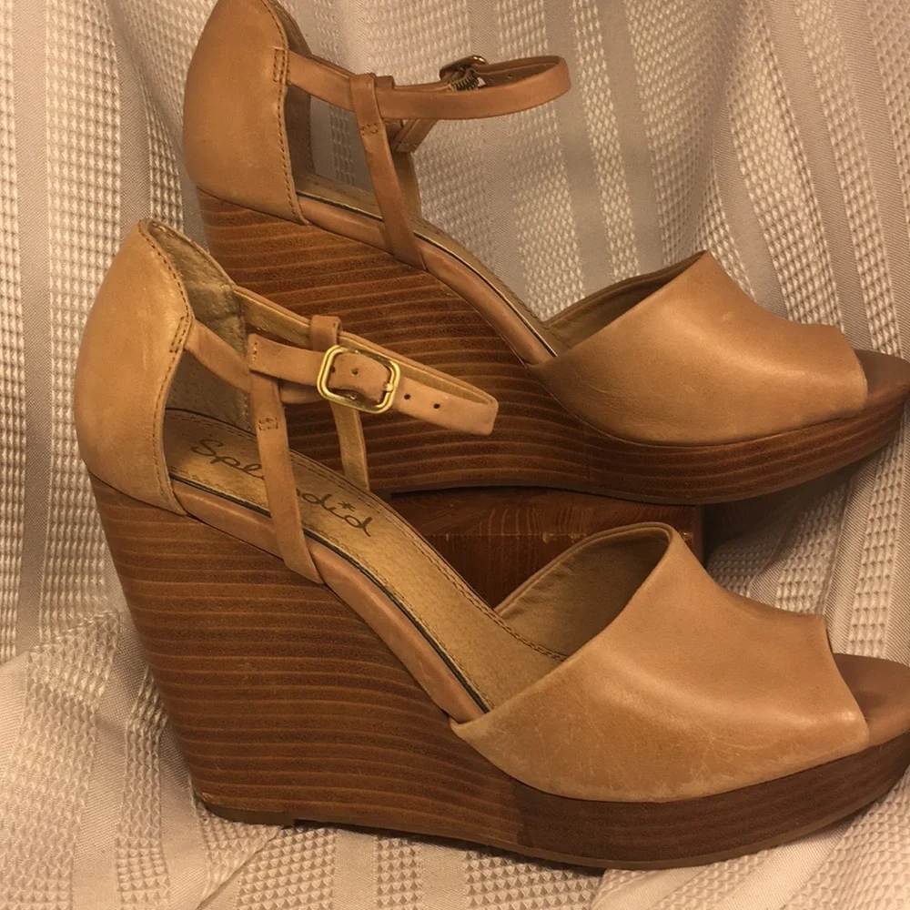 Splendid almost NEW fine leather stacked platforms